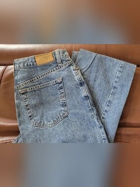 Tommy Hilfiger Women's Classic Fit Straight Leg 2005 Blue Jeans Size 2L